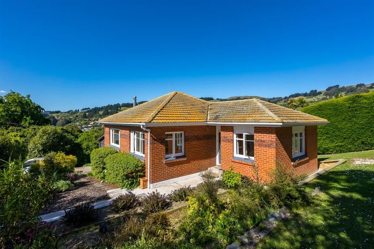 Photo of property in 1 Jane Street, Macandrew Bay, Dunedin, 9014