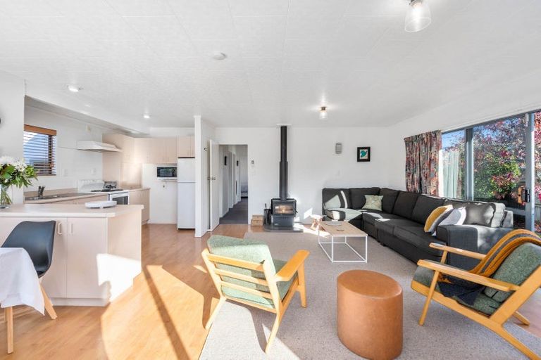 Photo of property in 4 Antonia Place, Kinloch, Taupo, 3377