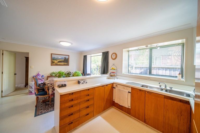 Photo of property in 2/60 Grahams Road, Burnside, Christchurch, 8041