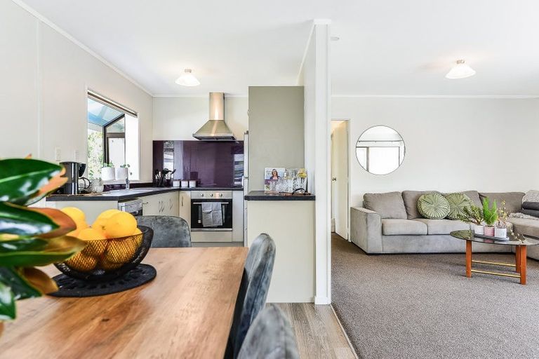 Photo of property in 4a Saint Lukes Place, Bader, Hamilton, 3206