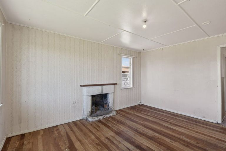 Photo of property in 89 Cracroft Street, Waitara, 4320
