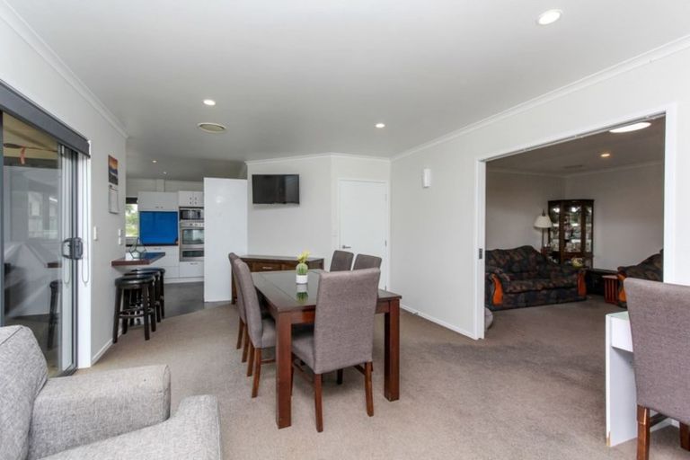 Photo of property in 10b Anderson Way, Highlands Park, New Plymouth, 4312