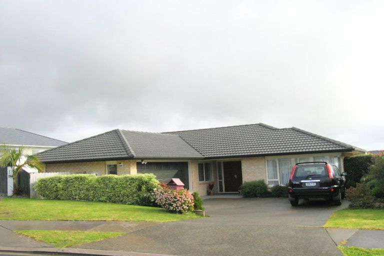 Photo of property in 11 Caragh Place, East Tamaki, Auckland, 2016