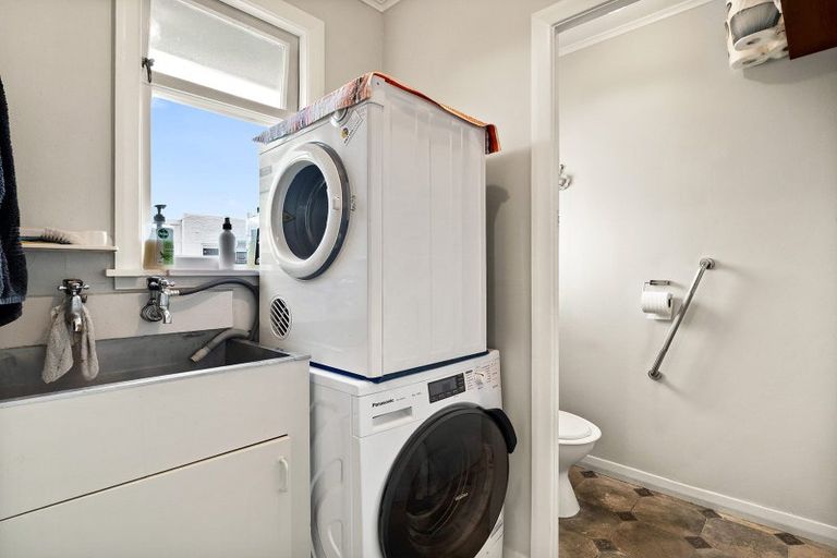 Photo of property in 2 Mckinlay Road, Abbotsford, Dunedin, 9018