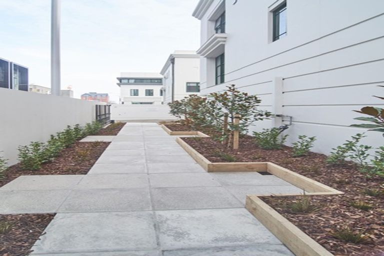 Photo of property in St James Courts, 4/77 Gloucester Street, Christchurch Central, Christchurch, 8013