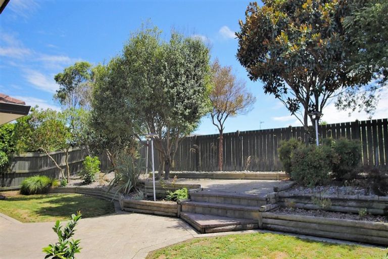Photo of property in 100 John F Kennedy Drive, Milson, Palmerston North, 4414