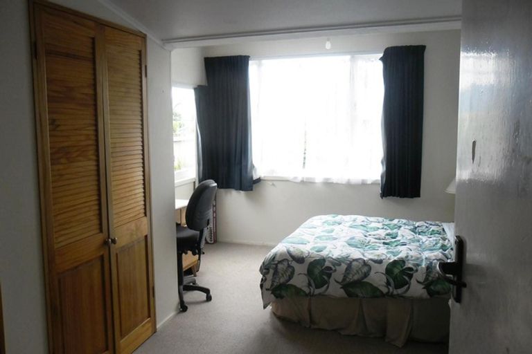 Photo of property in 20 Francis Road, Paraparaumu Beach, Paraparaumu, 5032