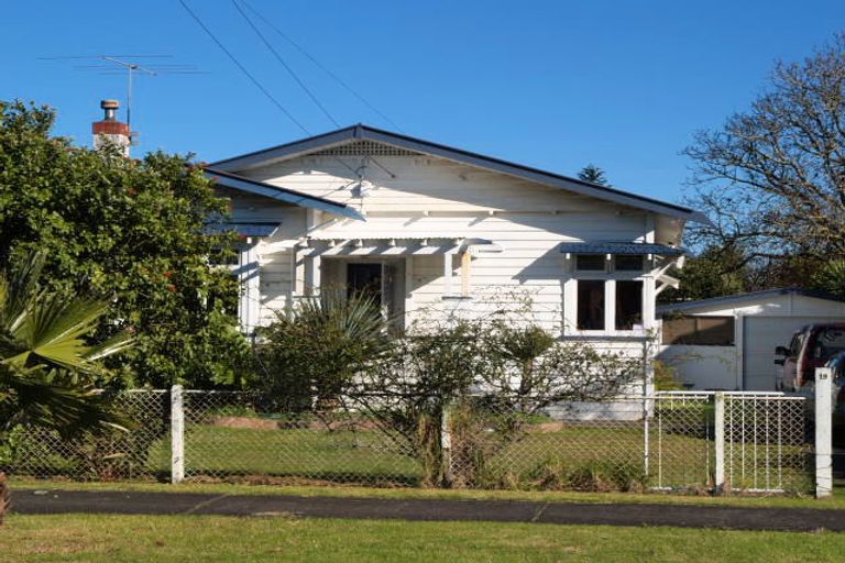 Photo of property in 19 Rosella Road, Mangere East, Auckland, 2024