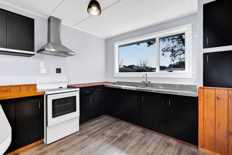 Photo of property in 85 Whitcombe Road, Opunake, 4616