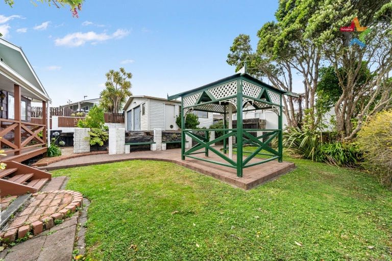 Photo of property in 14a Mossburn Grove, Kelson, Lower Hutt, 5010