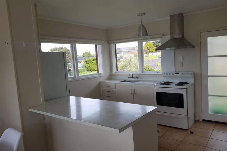 Photo of property in 1/41 Chequers Avenue, Glenfield, Auckland, 0629