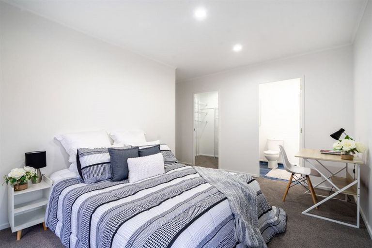 Photo of property in 620/12 Northcross Drive, Oteha, Auckland, 0632