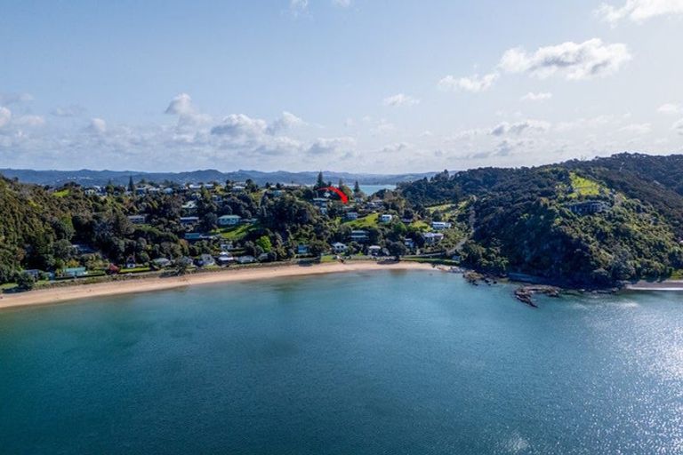 Photo of property in 4 Queens View Road, Russell, 0202