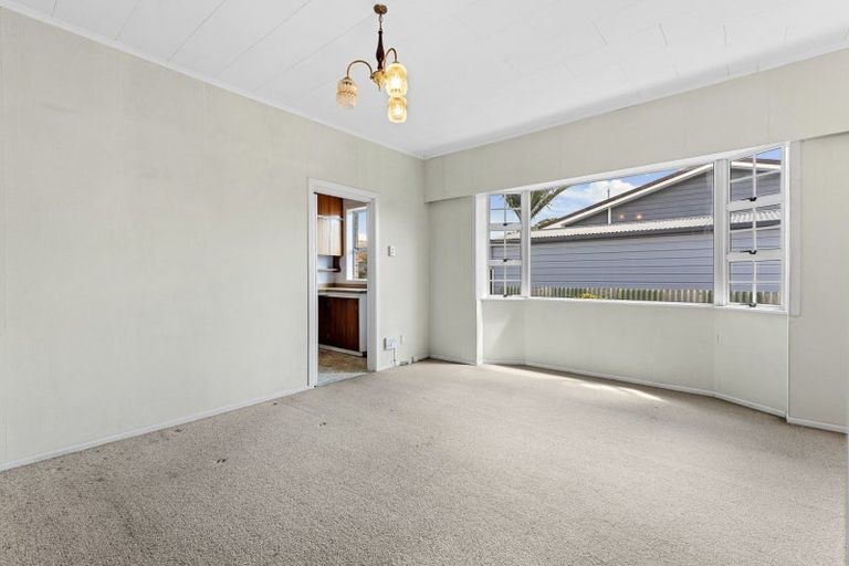 Photo of property in 6 Henui Street, Strandon, New Plymouth, 4312