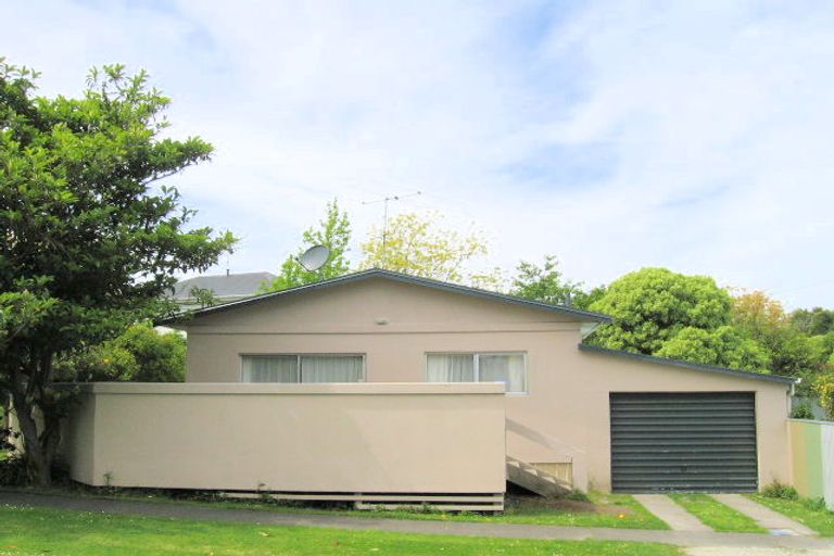 Photo of property in 11 Devery Street, Mangapapa, Gisborne, 4010
