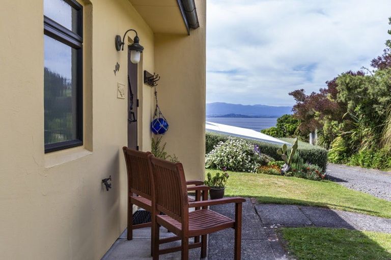 Photo of property in 18 Turangitukua Terrace, Kuratau, Turangi, 3381