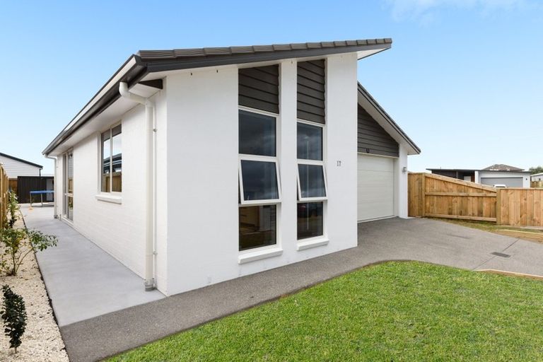 Photo of property in 17 Pimelea Street, Papamoa Beach, Papamoa, 3118