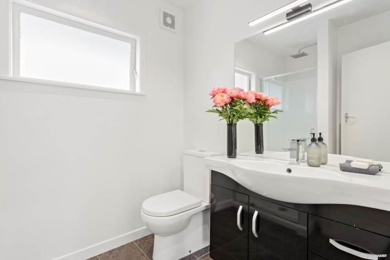 Photo of property in 1/8 Ngataringa Road, Devonport, Auckland, 0624