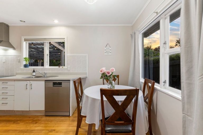 Photo of property in 94 Tirimoana Road, Te Atatu South, Auckland, 0602