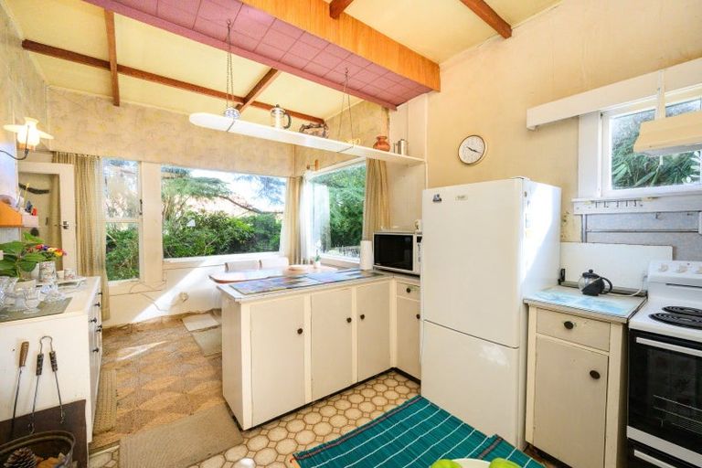 Photo of property in 19 Pahiatua Street, Hokowhitu, Palmerston North, 4410