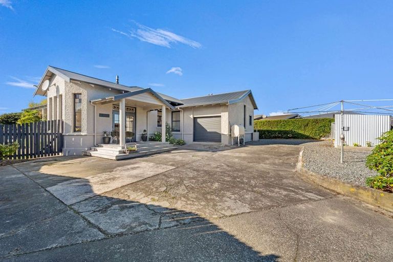 Photo of property in 6 Kerwood Place, Gore, 9710