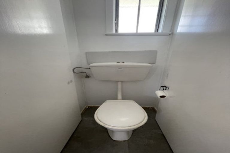 Photo of property in 32a Edinburgh Avenue, Rosehill, Papakura, 2113