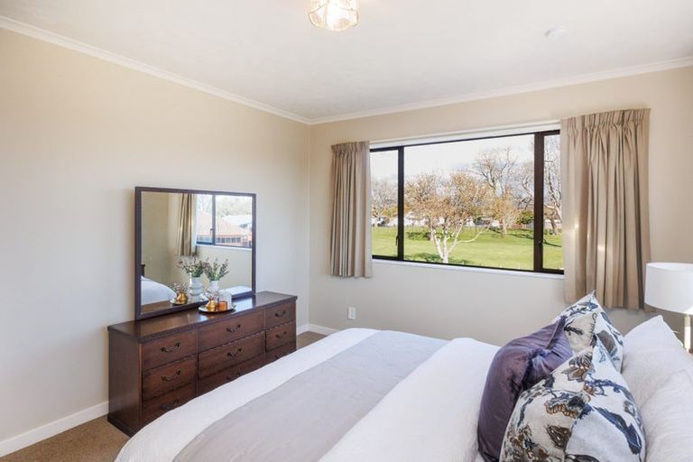 Photo of property in 44 Chippendale Crescent, Highbury, Palmerston North, 4412