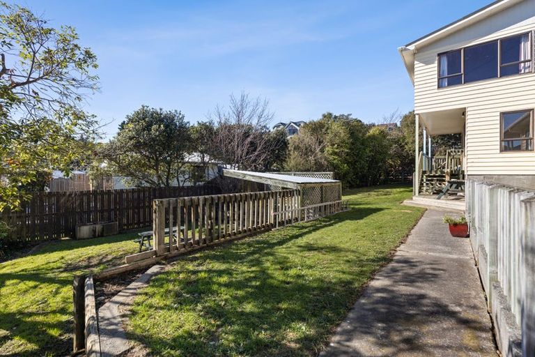 Photo of property in 5 Kinloch Place, Papakowhai, Porirua, 5024