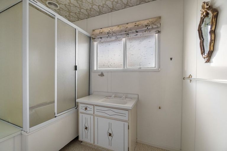 Photo of property in 1/50 Kilmarnock Street, Riccarton, Christchurch, 8011