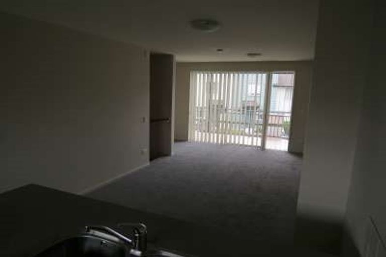 Photo of property in 46 Haven Drive, East Tamaki, Auckland, 2013