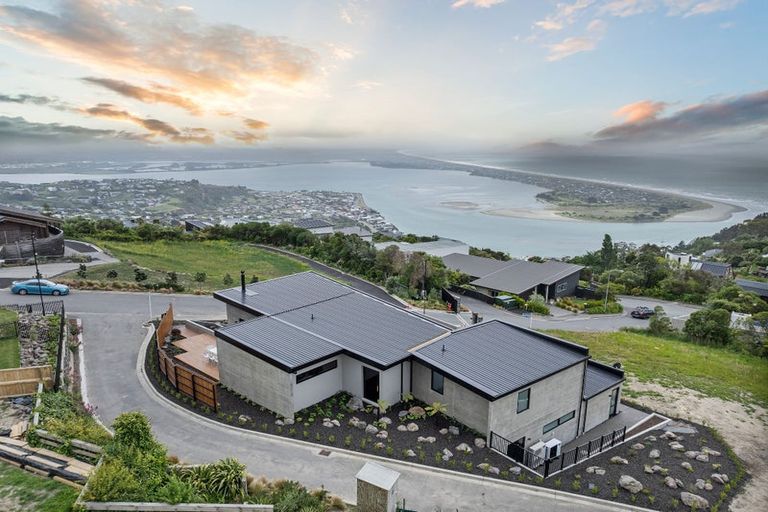 Photo of property in 5 Loader Lane, Clifton, Christchurch, 8081