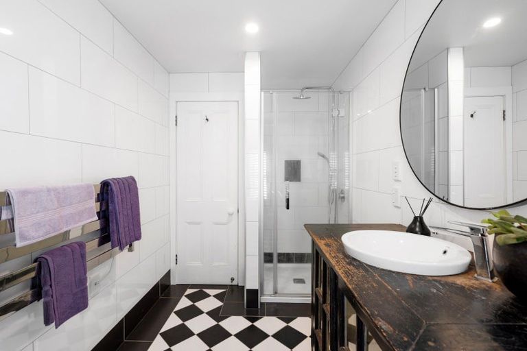 Photo of property in 15 Colenso Avenue, Hospital Hill, Napier, 4110