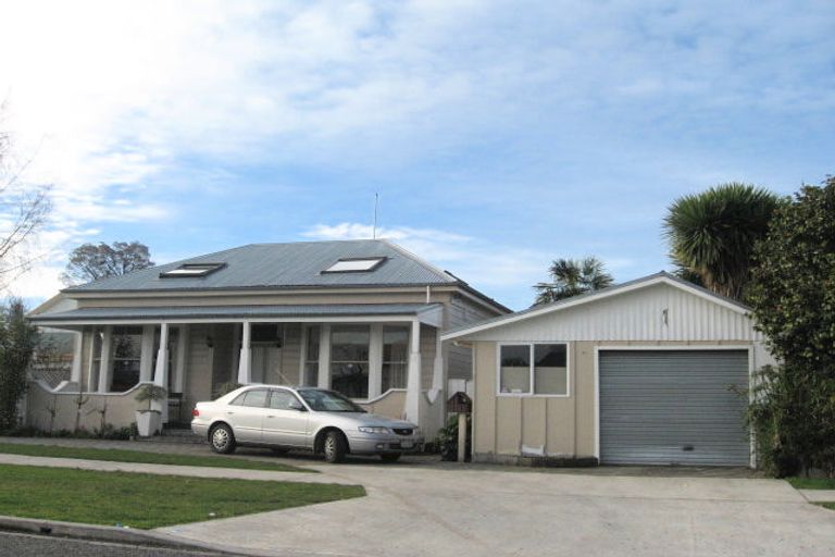 Photo of property in 702 Queen Street East, Parkvale, Hastings, 4122