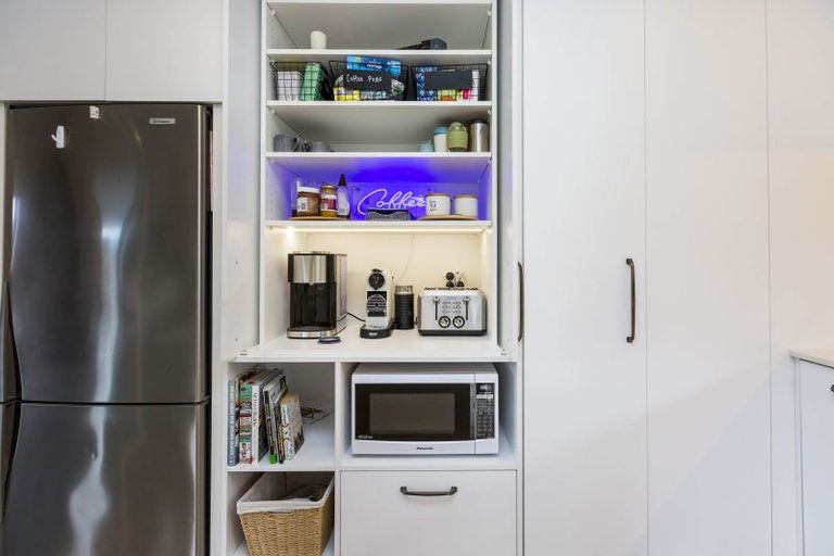 Photo of property in 23 Percy Kinsman Crescent, Riverstone Terraces, Upper Hutt, 5018