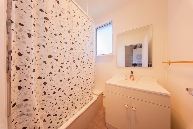 Photo of property in 12 Hallewell Road, Twizel, 7901