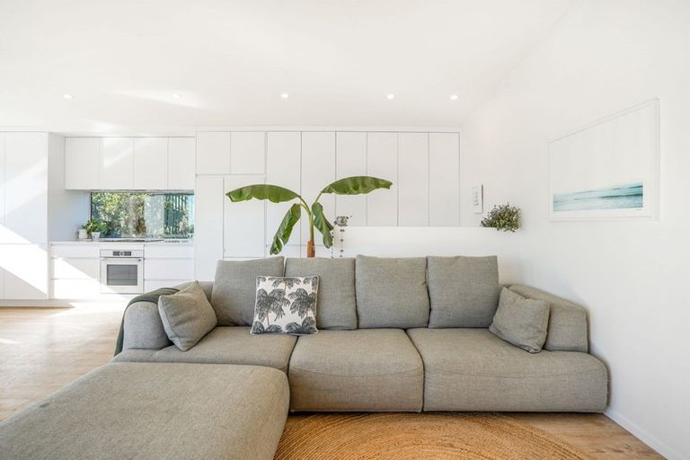 Photo of property in 21 Ocean Beach Street, Foxton Beach, Foxton, 4815