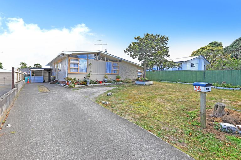 Photo of property in 54 Gainsborough Street, Manurewa, Auckland, 2102