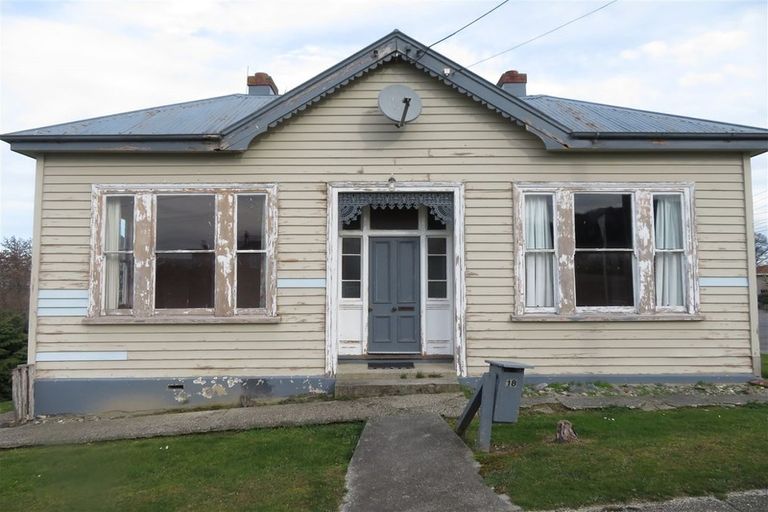 Photo of property in 18 Mary Street, Gore, 9710