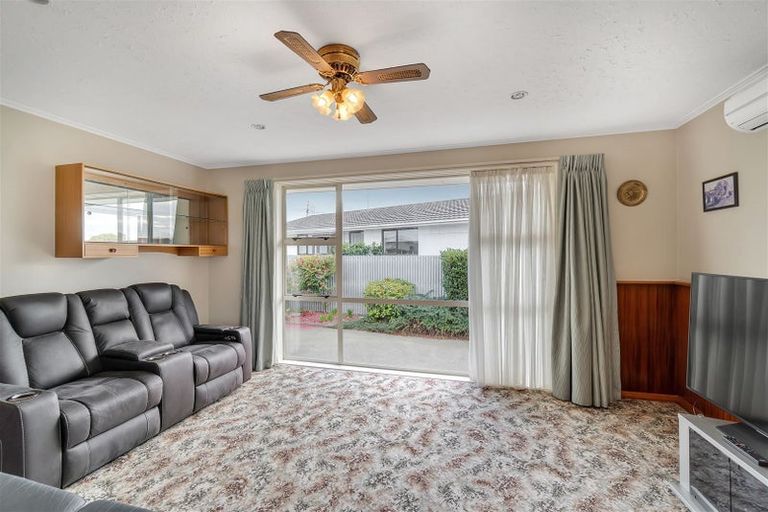 Photo of property in 61 Boston Avenue, Hornby, Christchurch, 8042