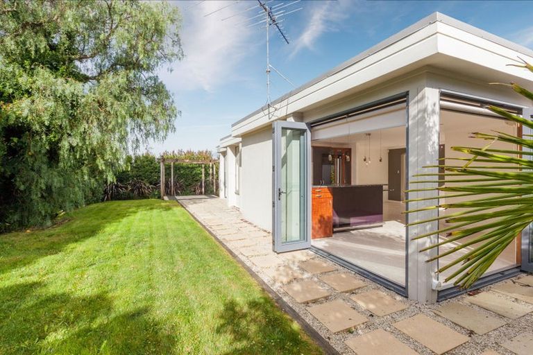 Photo of property in 15 Fordyce Avenue, Sunnyhills, Auckland, 2010