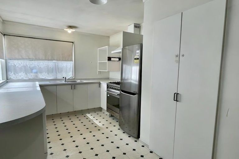 Photo of property in 1 Takatimu Way, Johnsonville, Wellington, 6037