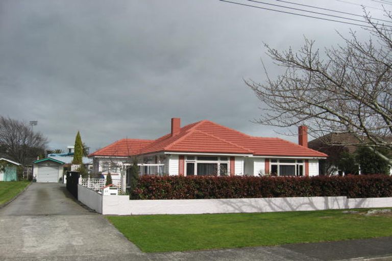 Photo of property in 27 Stanley Street, Levin, 5510