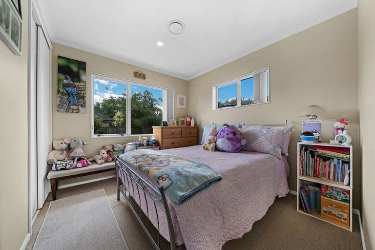 Photo of property in 12 Avonglen Court, Wattle Downs, Auckland, 2103