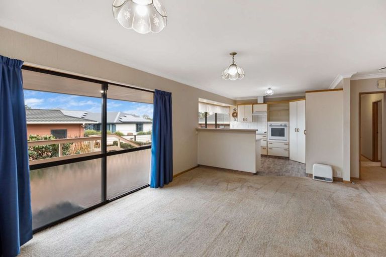Photo of property in 5 Wanganui Road, Marton, 4710