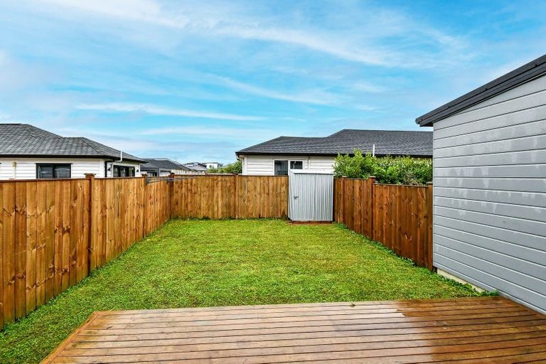 Photo of property in 15b Waka Ama Road, Karaka, Papakura, 2113