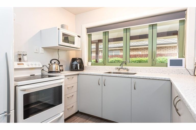 Photo of property in 96b Briggs Road, Shirley, Christchurch, 8052