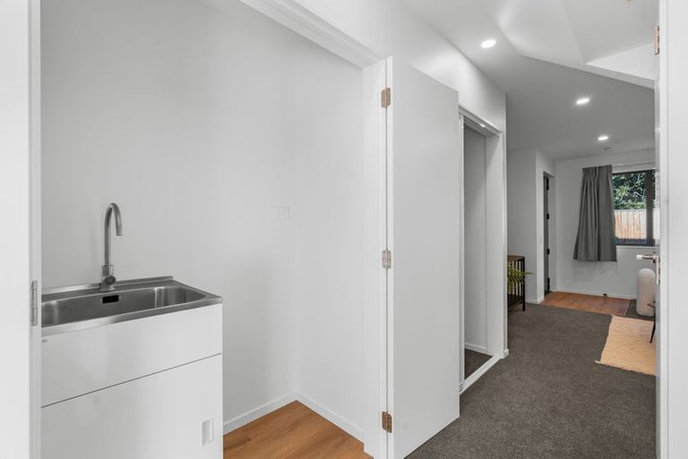 Photo of property in 2/28 Deloraine Street, Somerfield, Christchurch, 8024