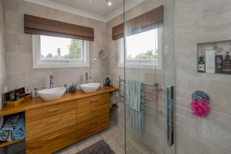 Photo of property in 188 Bartholomew Road, Levin, 5510