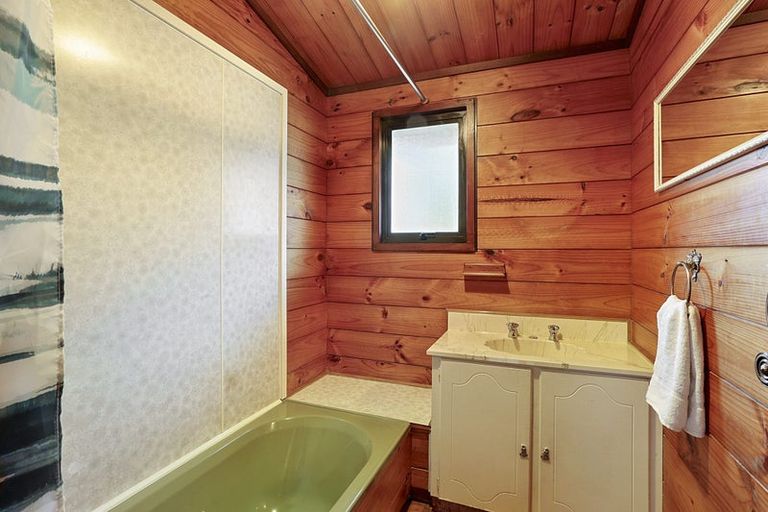 Photo of property in 123 Poplar Grove, Westown, New Plymouth, 4310