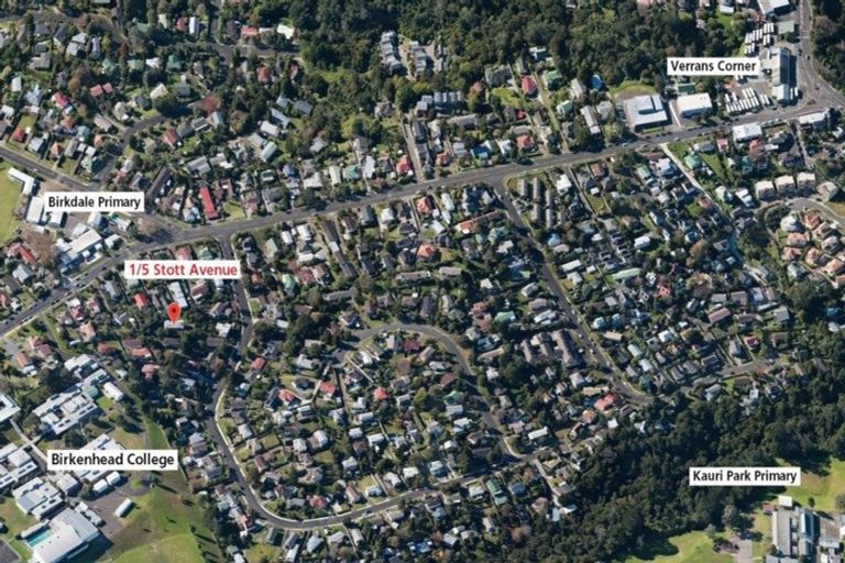 Photo of property in 1/5 Stott Avenue, Birkdale, Auckland, 0626
